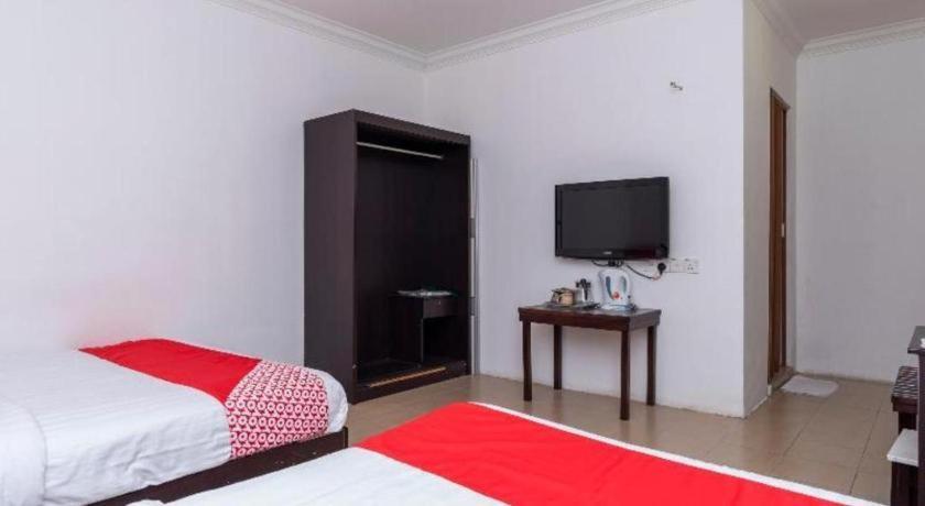 Super Oyo 1114 Neo Pegasus Hotel Segamat Exterior photo