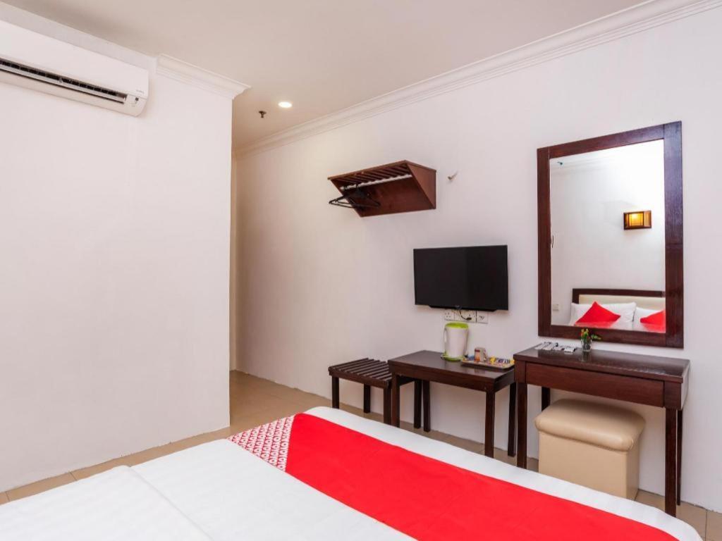 Super Oyo 1114 Neo Pegasus Hotel Segamat Exterior photo