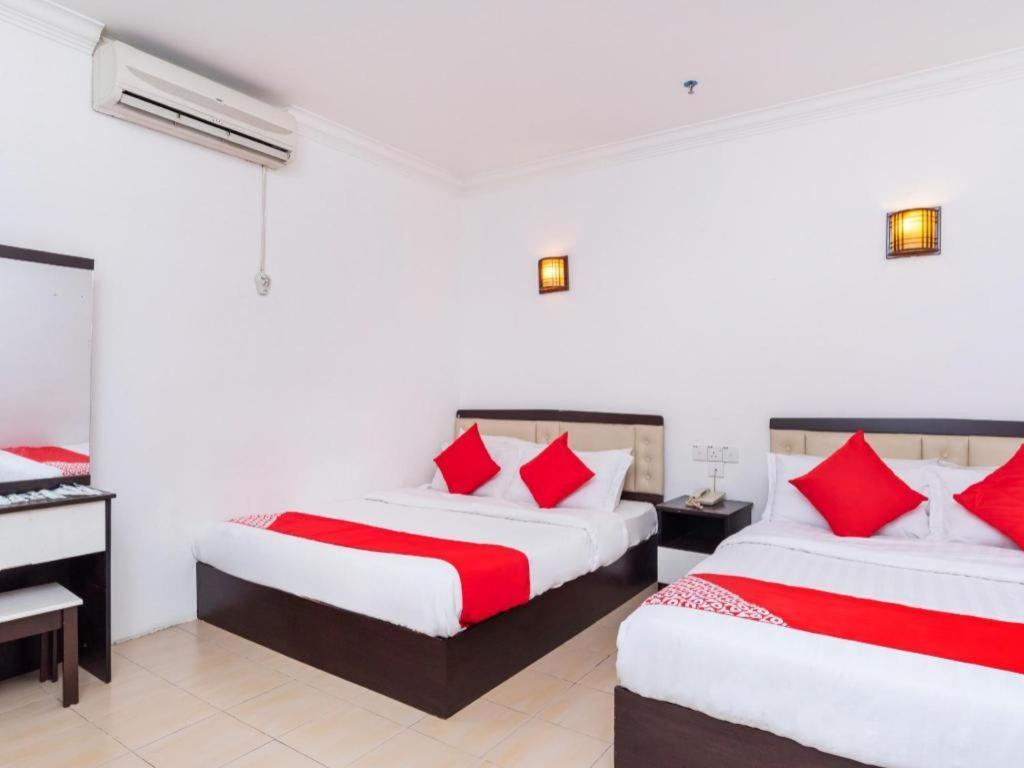 Super Oyo 1114 Neo Pegasus Hotel Segamat Exterior photo