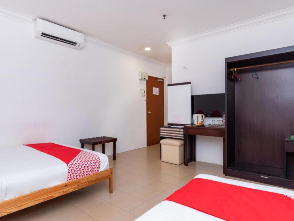 Super Oyo 1114 Neo Pegasus Hotel Segamat Exterior photo